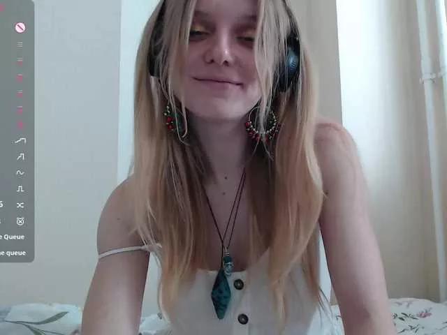 CatinMilkland on BongaCams 