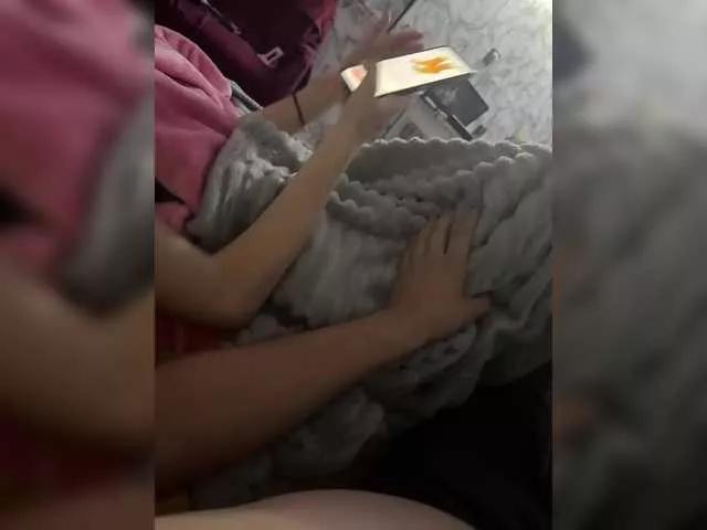 CaysiCouple on BongaCams 