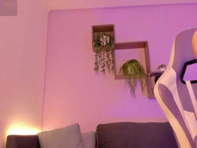 Celeste-moore on BongaCams