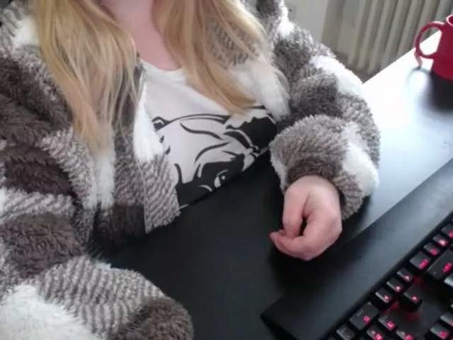 Celina-Rose on BongaCams 