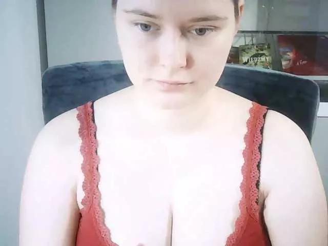 CelineFantasy on BongaCams 