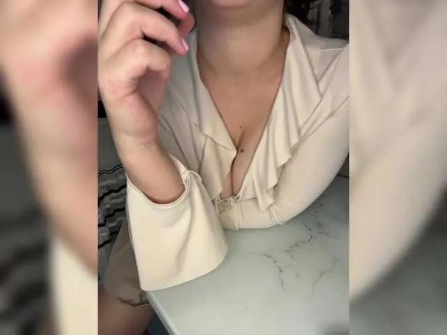 CherryKiss on BongaCams