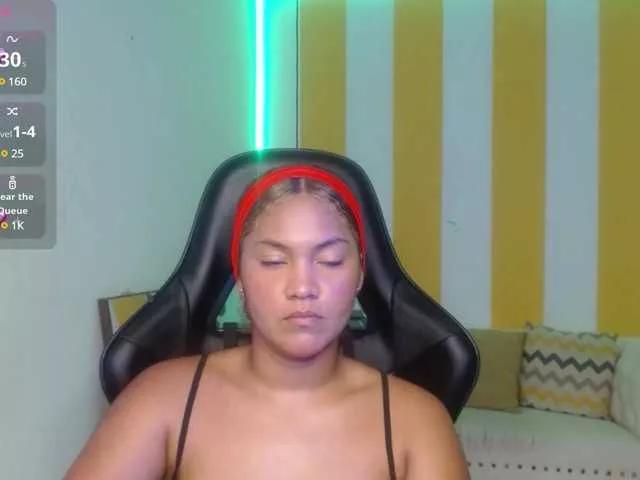cristalwar on BongaCams 