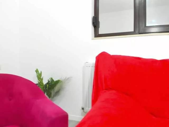 DaisyAbby on BongaCams 