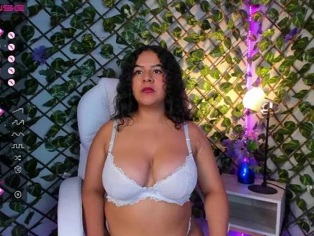 dania-miller on BongaCams 