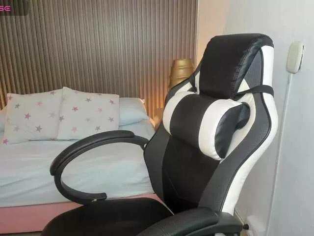 dania-miller on BongaCams 