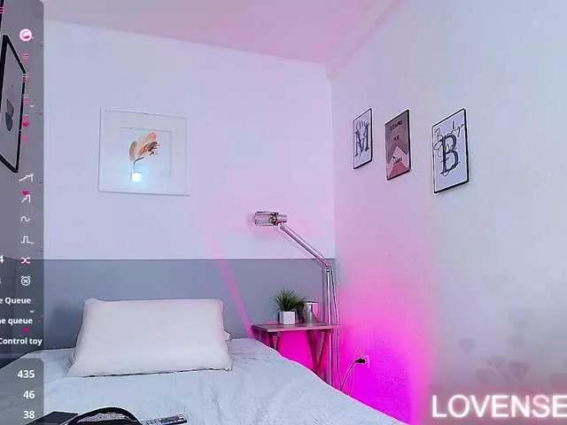 Daniellemonroee on BongaCams 