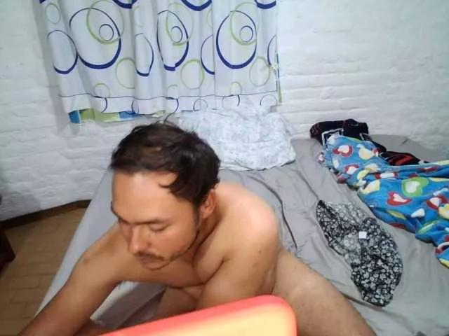 DOGUIDAY on BongaCams 