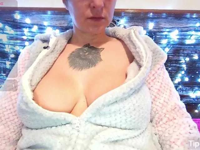 DolceVioleta92 on BongaCams 