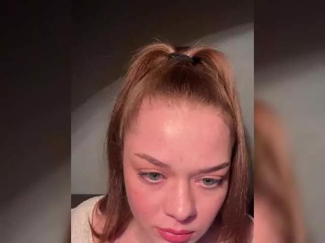 ELIIIS on BongaCams 