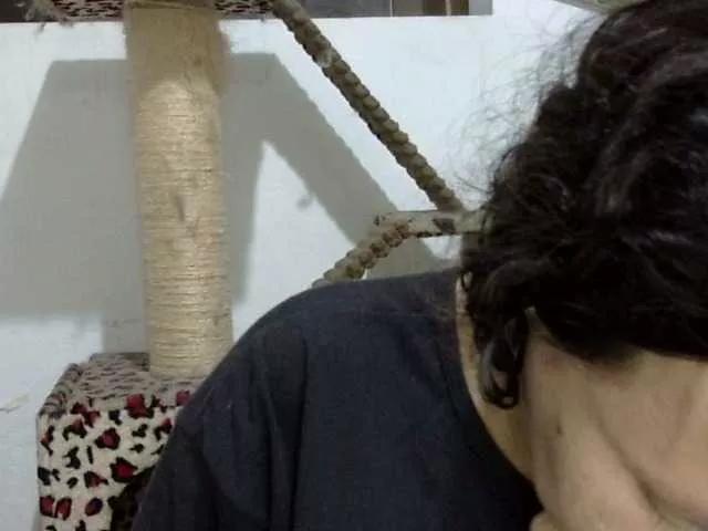 ElizabethMart on BongaCams 