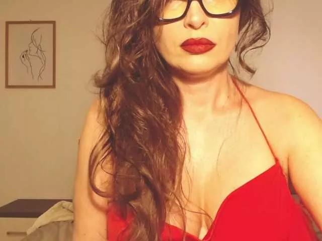 ellaine on BongaCams 