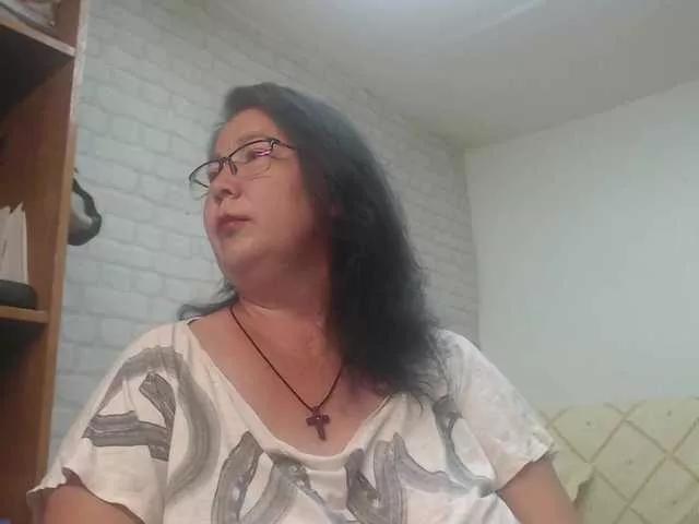 emmasquirt69 on BongaCams 