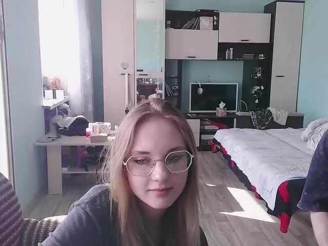 emolina on BongaCams 