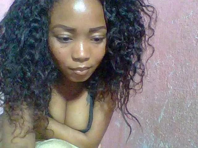 Estelahh on BongaCams 