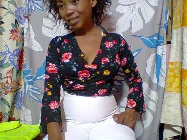 Estelahh on BongaCams 