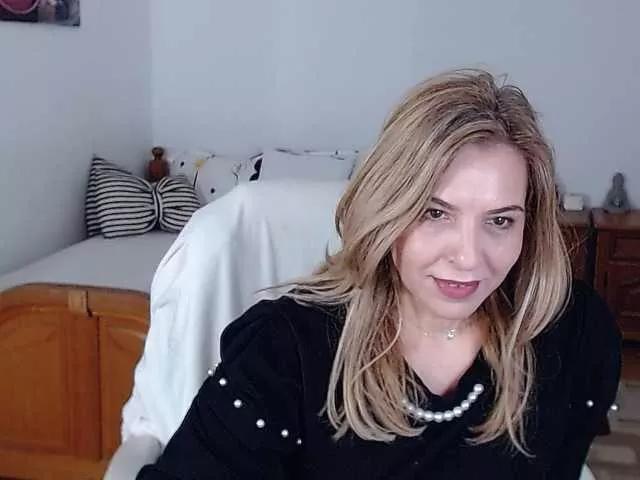 Evamaria2025 on BongaCams 