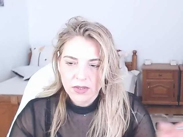Evamaria2025 on BongaCams 