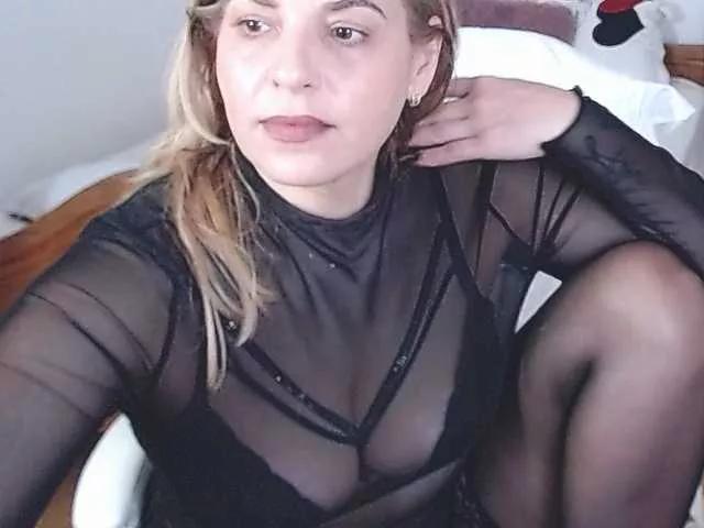 Evamaria2025 on BongaCams 