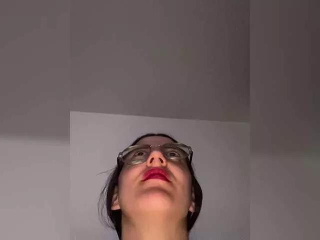 EvanShell1 on BongaCams 