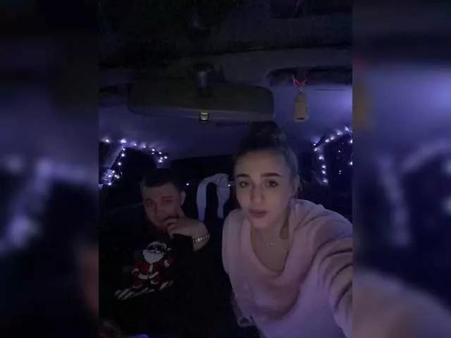 Famylilove on BongaCams 