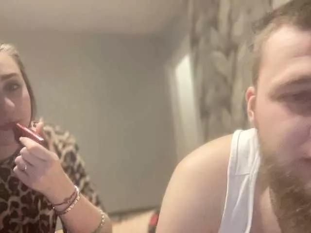 Famylilove on BongaCams 