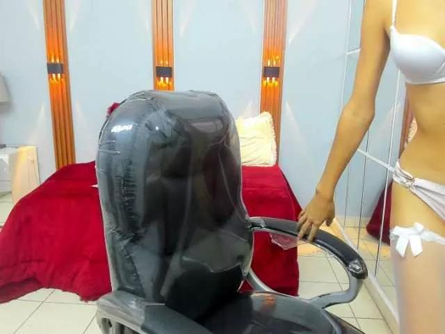 ferenanda-ss on BongaCams 
