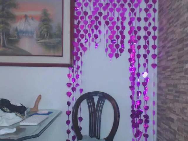flacapaola11 on BongaCams 