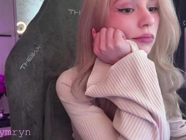 fymryn on BongaCams 