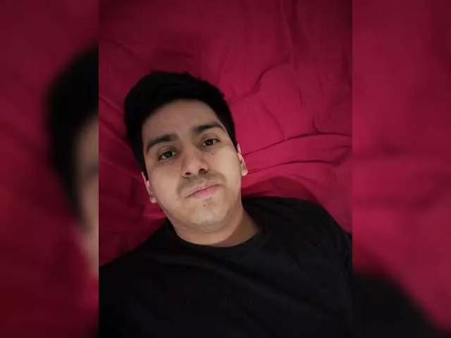 Gerardoreyea101 on BongaCams 
