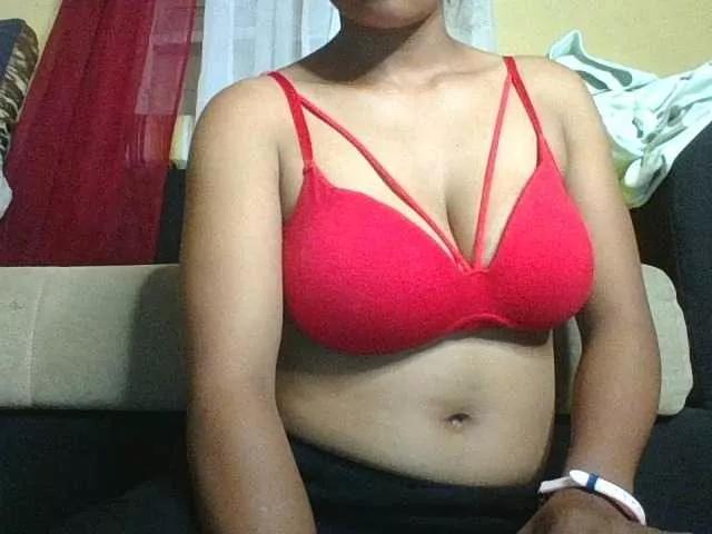 Giiulia on BongaCams 
