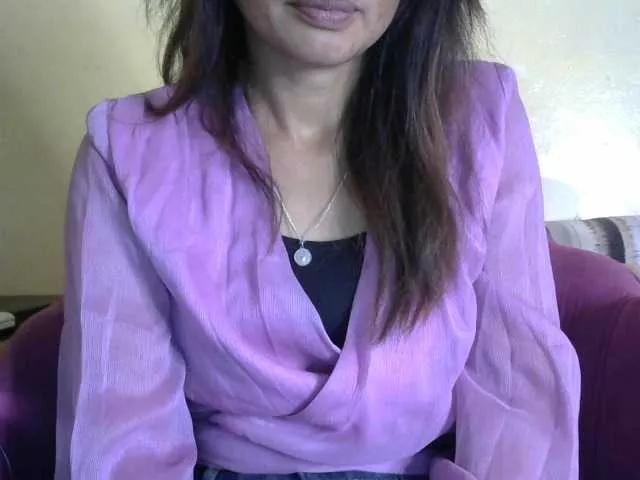 Giiulia on BongaCams 
