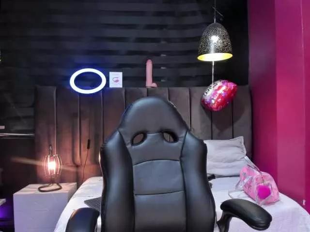 girl-amada on BongaCams 