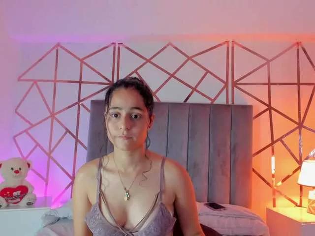 Giselle-Roldan on BongaCams 