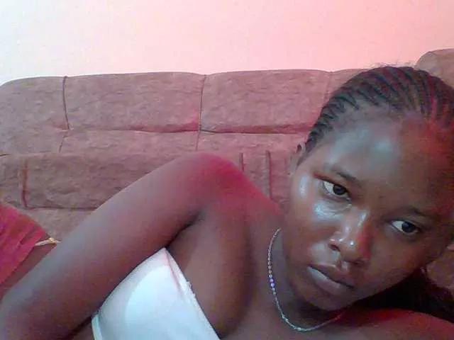 Hornyqueen4 on BongaCams 