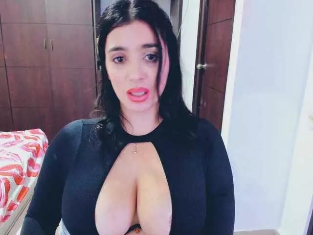 HUGETITS90XX on BongaCams 