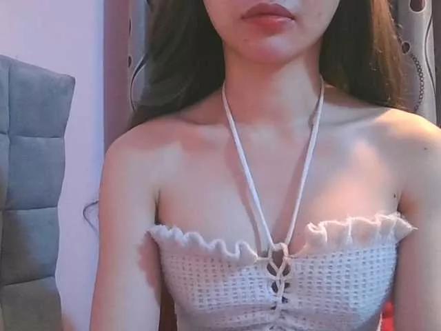 inHI on BongaCams 