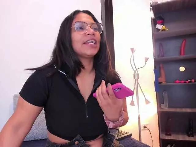 iriss-25 on BongaCams 