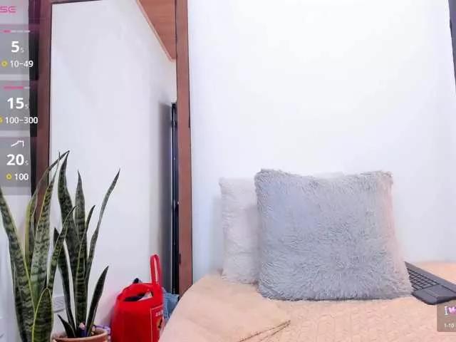 iriss-25 on BongaCams 