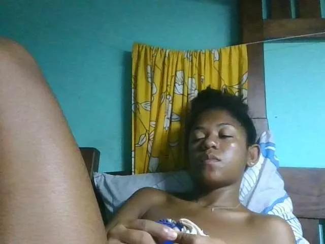 jouliana24 on BongaCams 