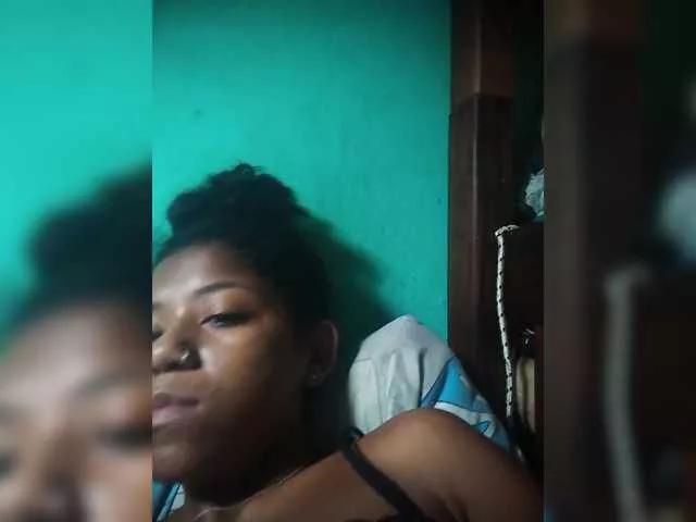 jouliana24 on BongaCams 