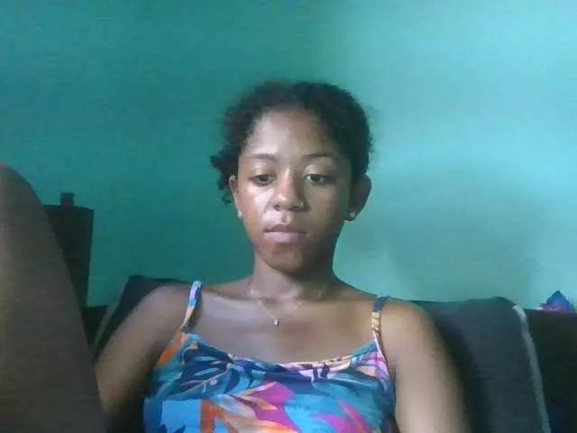 jouliana24 on BongaCams 