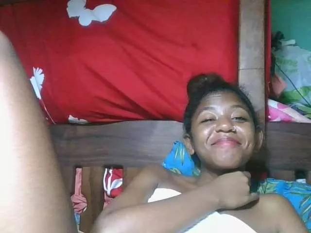 jouliana24 on BongaCams 
