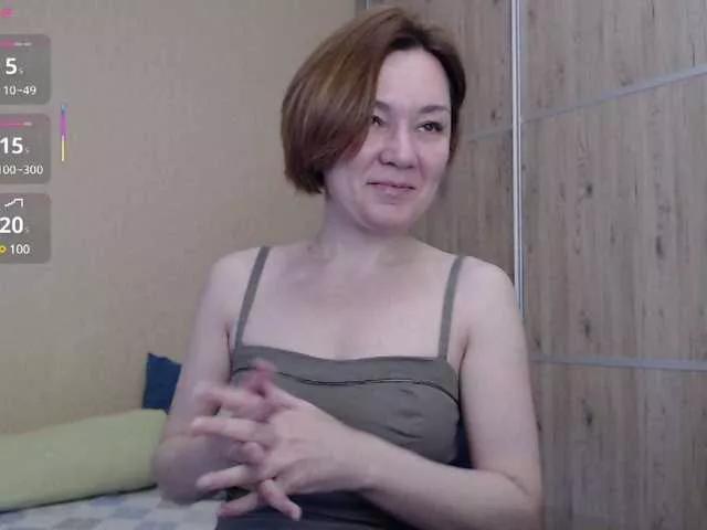 Julia99 on BongaCams 