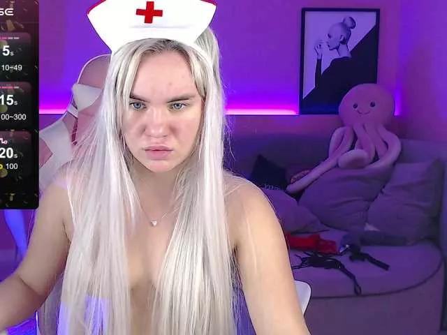 Karen-Pierce on BongaCams 
