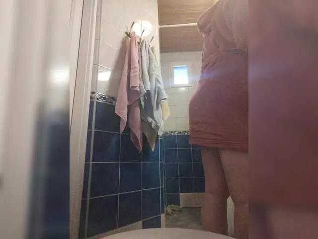 KarinaPlay23 on BongaCams 