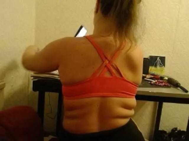 KarinaPlay23 on BongaCams 