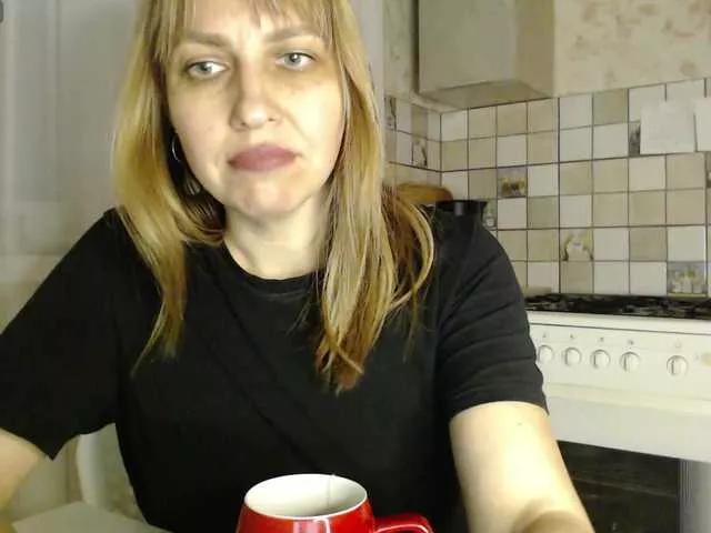 Karmella on BongaCams 
