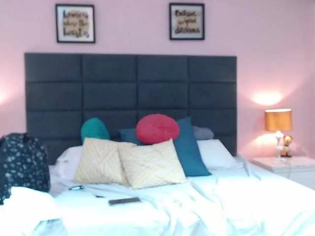 KhendraOwen on BongaCams 