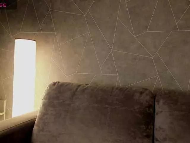 Kira-Owl on BongaCams 